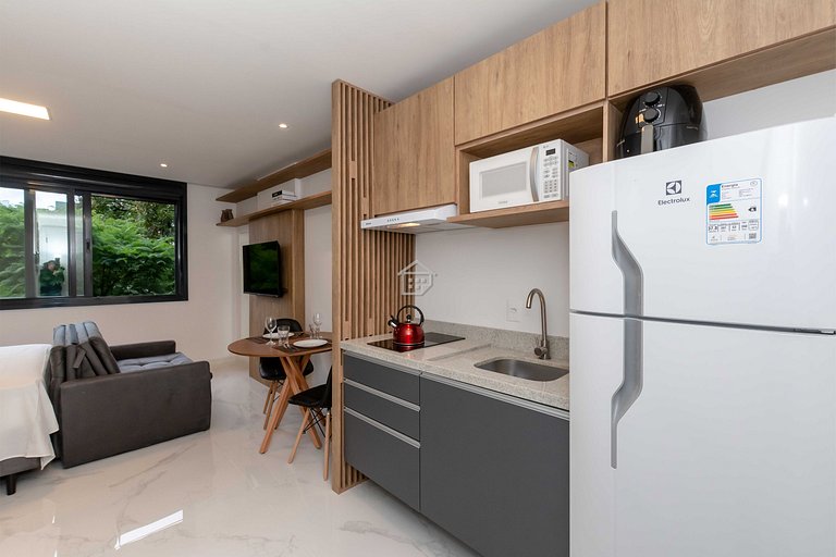 Studio Moderno no Mont'Serrat