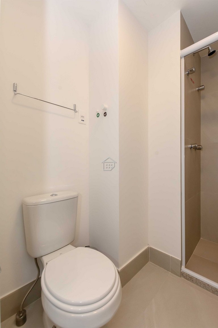Studio Compacto e Moderno de Frente para o Parque