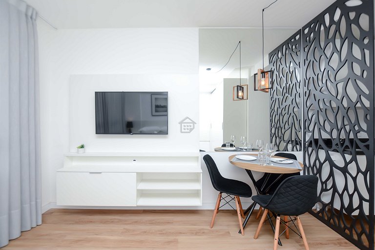 Apartamento lindo e completo ao lado da PUC