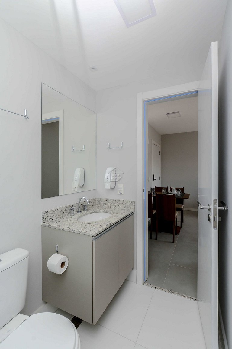 Apartamento lindo e completo ao lado da PUC