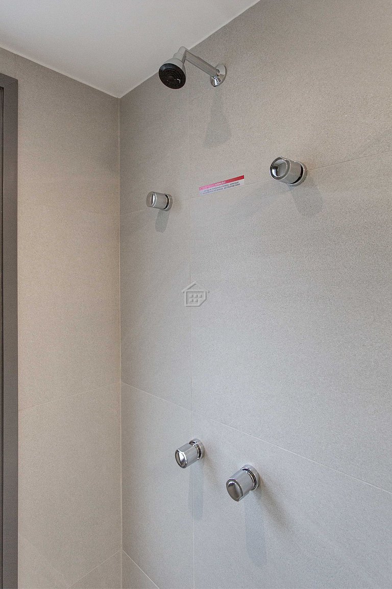 Studio Moderno com Vista Direta para a Redenção