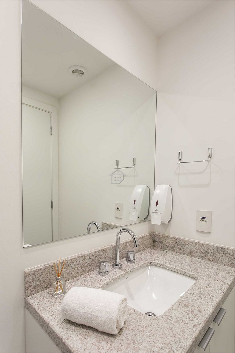 Studio com Design Moderno em Bairro Tranquilo