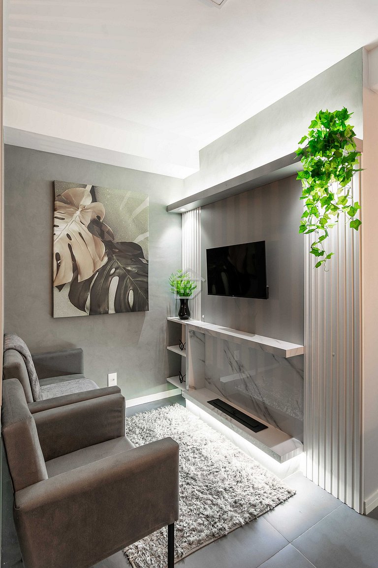 Apartamento lindo e completo ao lado da PUC