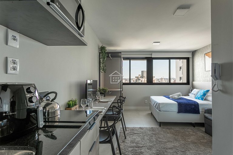 Studio moderno no Rio Branco com rooftop e lazer