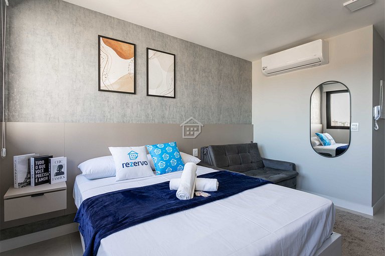 Studio moderno no Rio Branco com rooftop e lazer