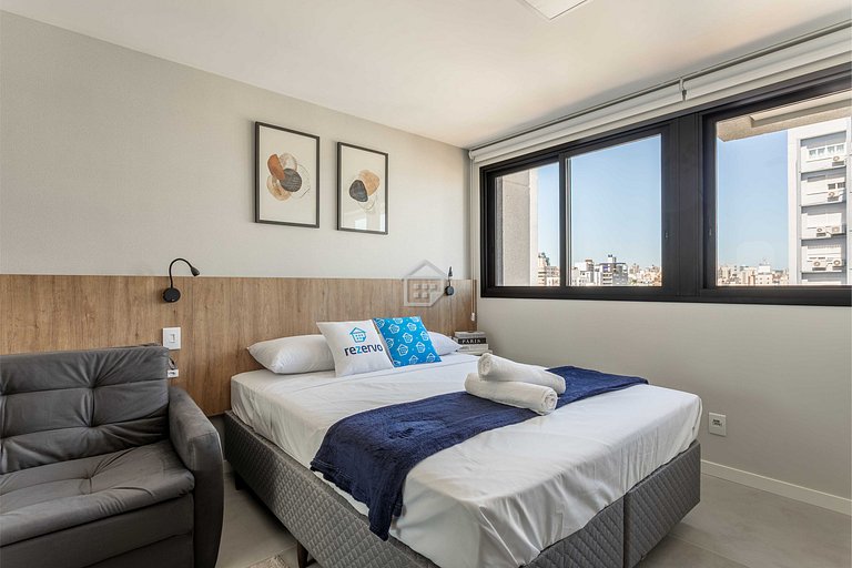 Studio moderno no Rio Branco | Próximo à Redenção