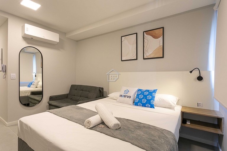 Studio moderno em andar alto no Rio Branco