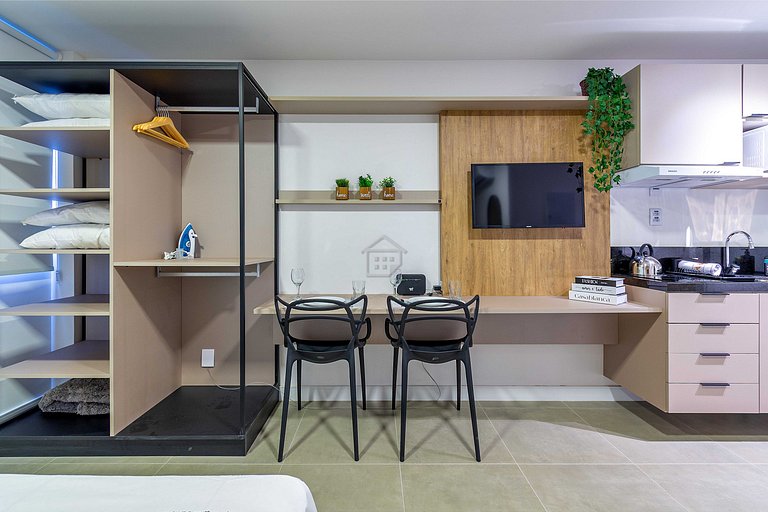 Studio no Rio Branco próx. ao Hospital de Clínicas
