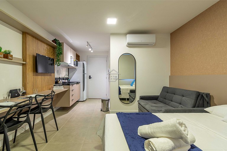Studio no Rio Branco próx. ao Hospital de Clínicas