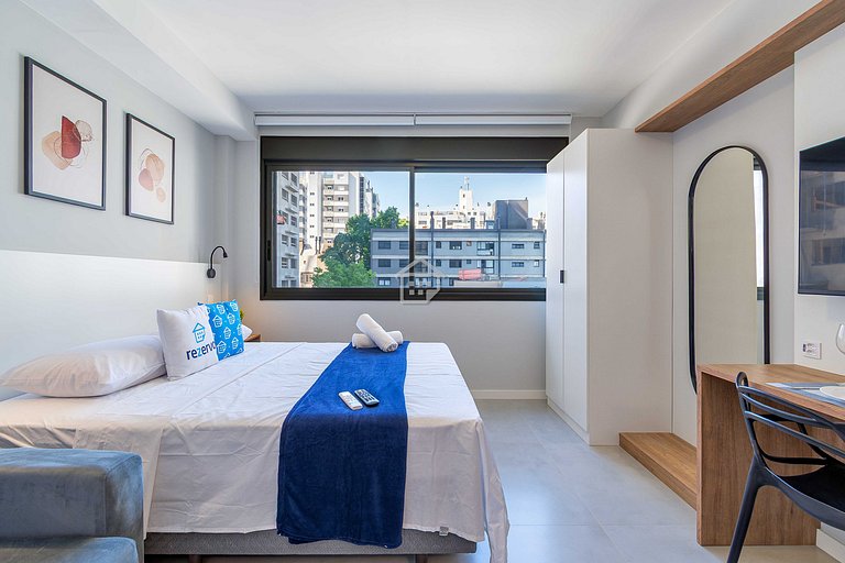 Studio Moderno: Rooftop e Lazer no Moinhos