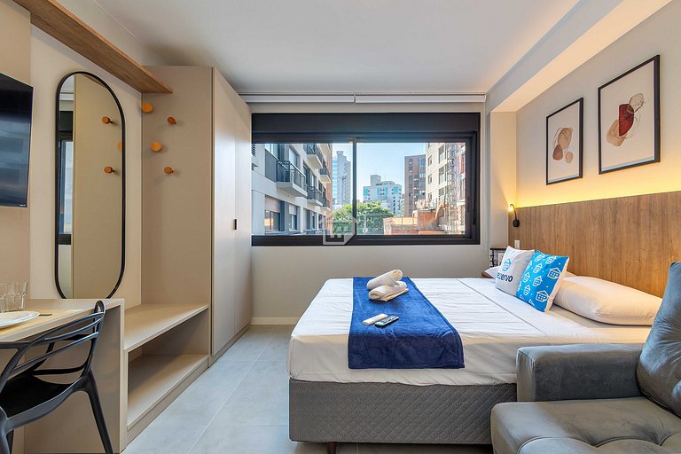 Studio Moderno: Rooftop e Lazer no Moinhos