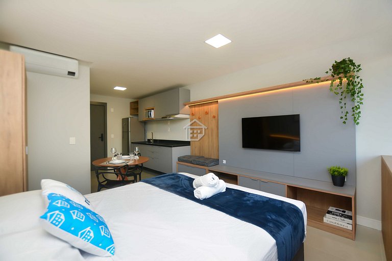 Studio Charmoso e Conveniente na Carlos Gomes
