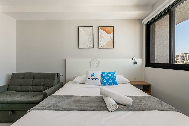 Studio moderno em andar alto no Rio Branco