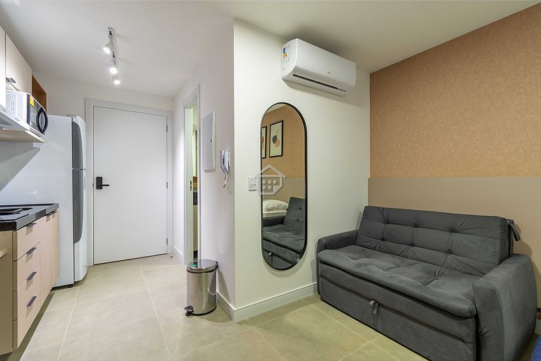 Studio no Rio Branco próx. ao Hospital de Clínicas
