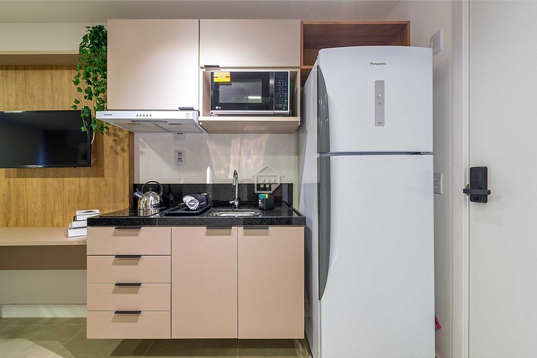 Studio no Rio Branco próx. ao Hospital de Clínicas